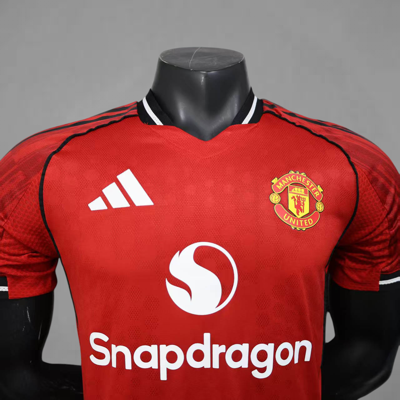 Manchester United Home 25/26 Player Version Jersey.