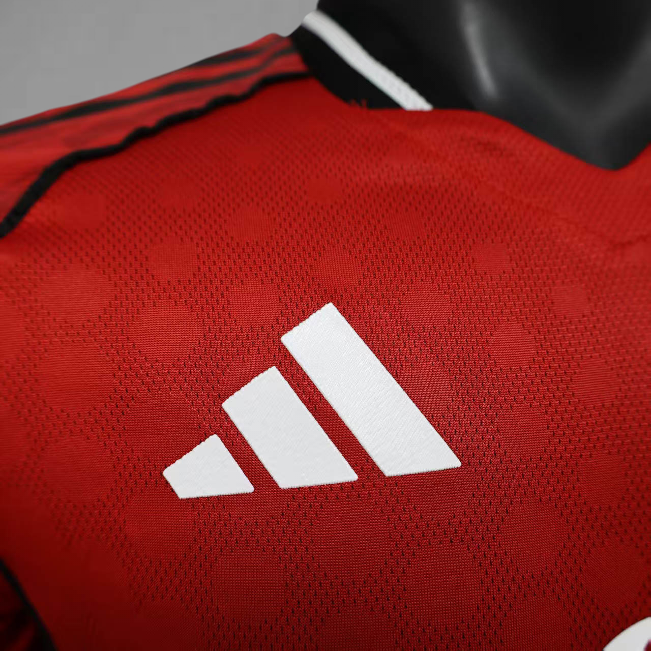 Manchester United Home 25/26 Player Version Jersey.